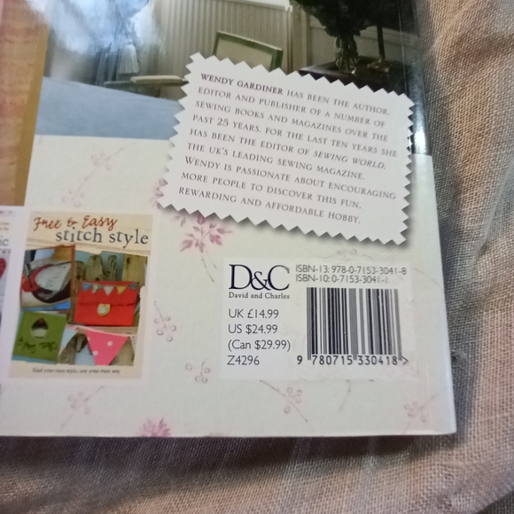 BOOK The Sewing Bible - Curtains - Picture 14 of 16